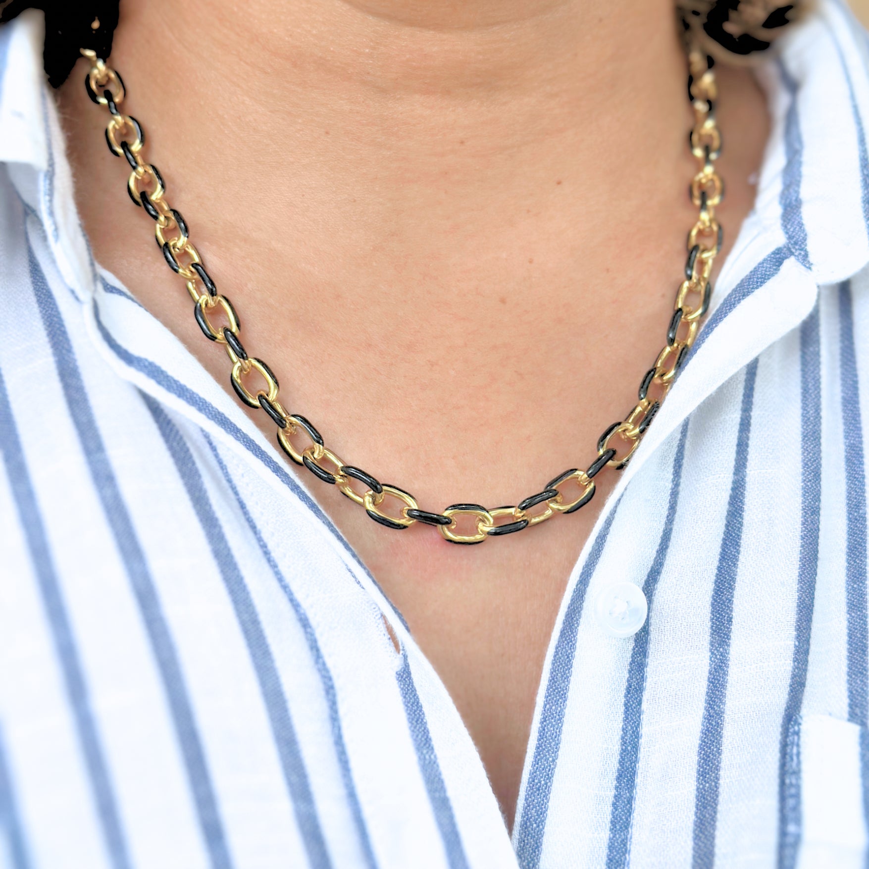 Gold Chunky Chain with Screw Link Clasp 18K Necklace Enamel Color