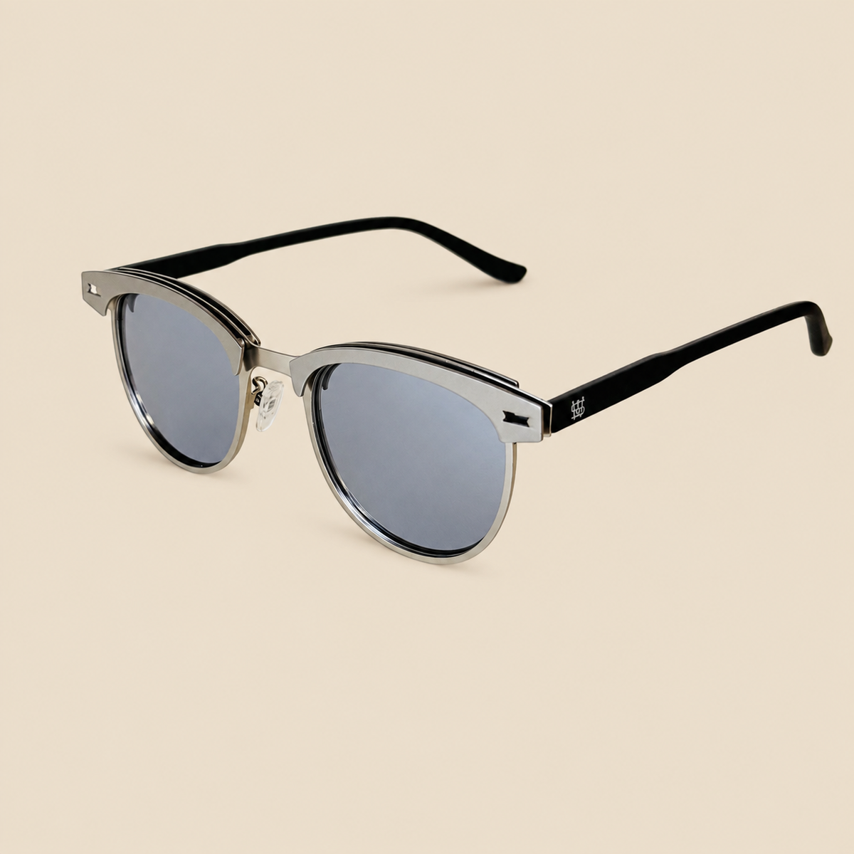 Las clásicas gafas de sol cuadradas polarizadas