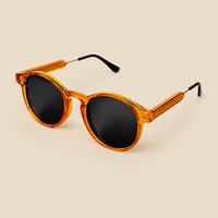 Las gafas de sol clásicas amarillas de Miami